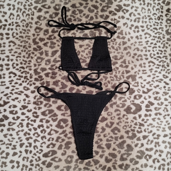 Other - Black Textured Bikini Two-Piece Bathingsuit Women's Size M Medium Swimsuit